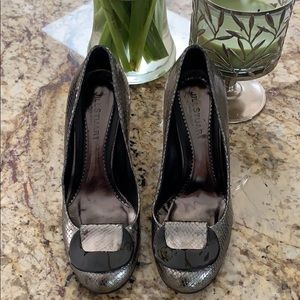 JILL STUART Metallic Snake Skin Pumps